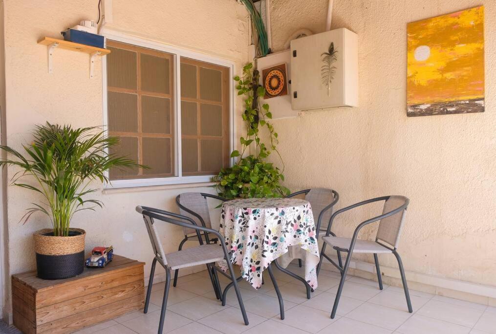 Cosy Family Home & Garden In Eilat Kültér fotó
